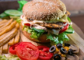 Bánh mì kẹp thịt