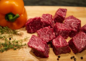 Công Dụng Và Những Lưu Ý Khi Ăn Thịt Bò