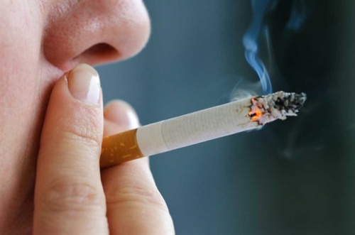 Khói thuốc lá độc hại như thế nào đến cơ thể người