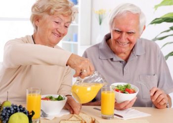 Những lời khuyên dinh dưỡng cho người cao tuổi