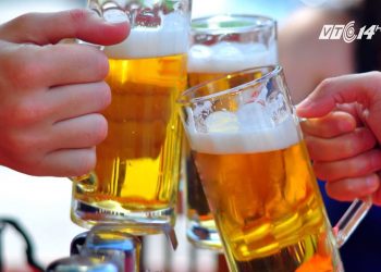 Uống bia: Giải khát chứ không giải nhiệt